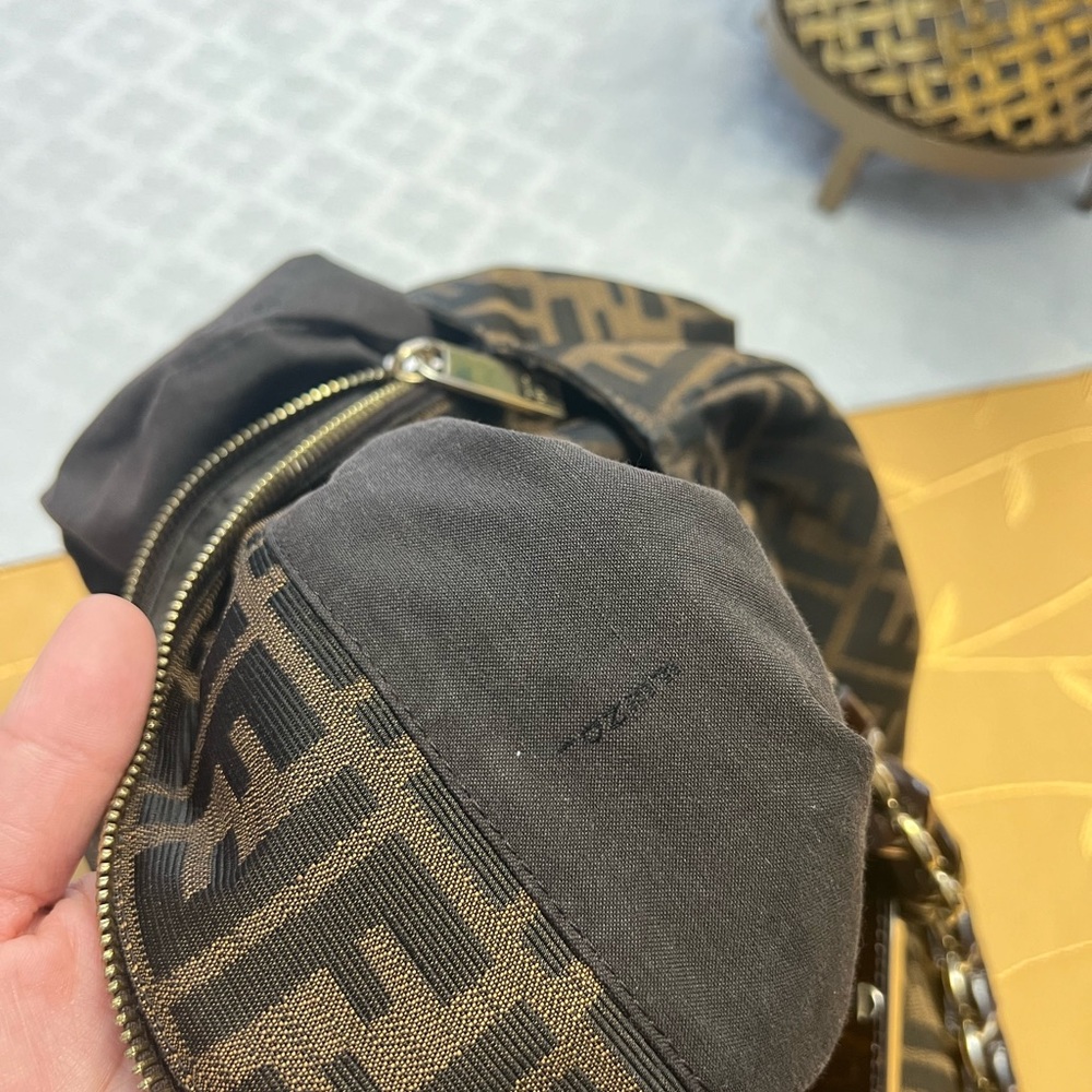 FENDI 
Zucca Mia Tote Tobacco - Picture 3 of 9